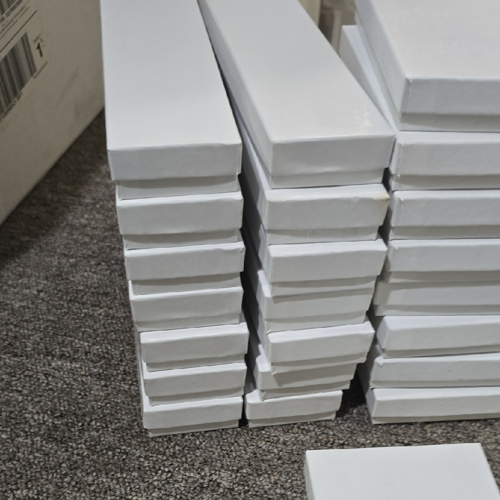 White Gift Boxes - Picture 3 of 8